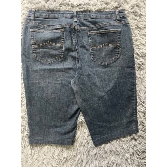 St John Bay Blue Denim Capri Jeans Size 14 - Picture 3 of 3